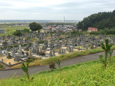 津幡町営　鷹の松墓地公園の外観