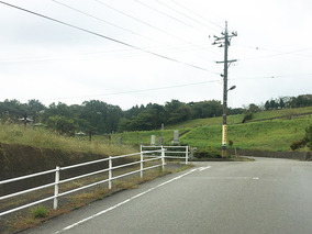 津幡町営　鷹の松墓地公園の入り口