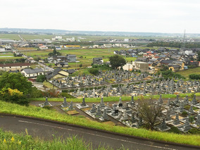 津幡町営　鷹の松墓地公園の全体写真