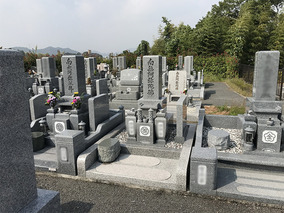 姫路市営　名古山霊苑の墓　通常区画全体
