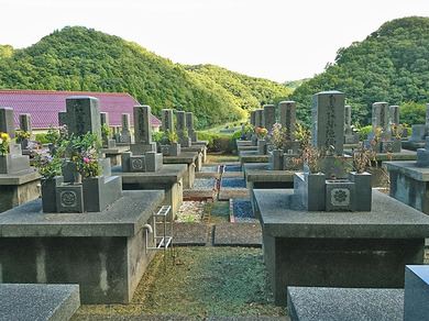 墓地墓石大事典 八王子山公園墓地 群馬太田 墓石の値段とお墓のデザイン 施工事例をご