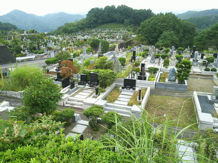 上川霊園の墓　通常区画全体