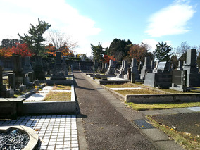 金沢市営　野田山墓地の全体写真