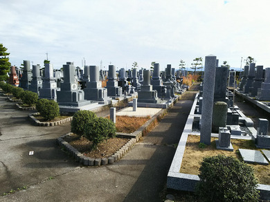 白山市営　松任北部墓地公苑の外観