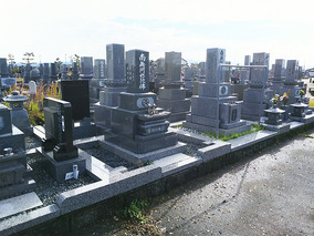 白山市営　松任北部墓地公苑の墓　通常区画全体