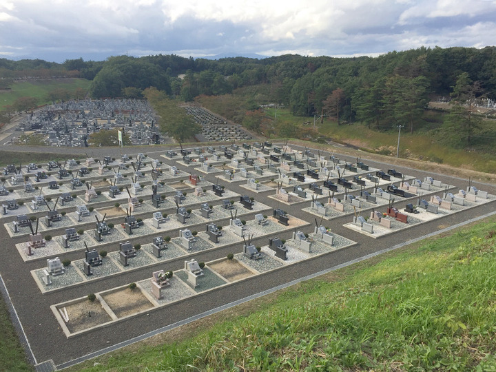 郡山市東山霊園の外観