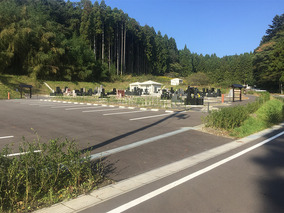 利府町営たてやま霊園の入り口