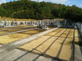 吉備中央町営　吉川吉備高原霊園の外観
