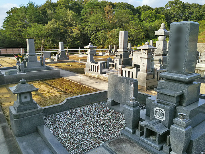 吉備中央町営　吉川吉備高原霊園の墓　通常区画全体