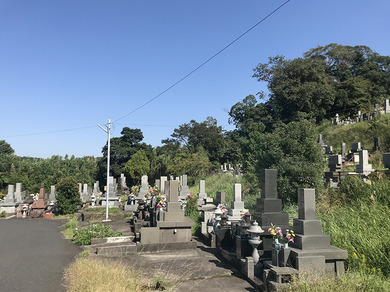 鹿屋市営　緑山墓地の外観