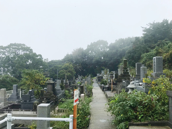 別府市営　鉄輪墓地の墓　通常区画全体