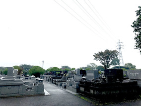 大分市営　丸山墓地公園の全体写真
