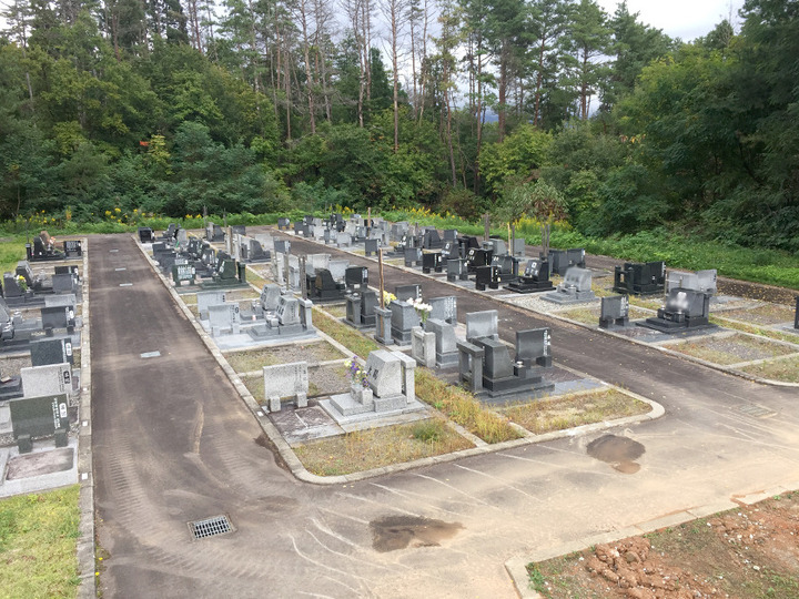 喜多方市上ノ山墓地公園の墓　通常区画全体