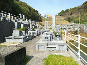 松山市営　客谷墓地の墓その他イメージ
