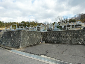 福山市　熊野町上之原墓地の外観