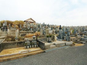 福山市木之庄町尾之上共用墓地の外観