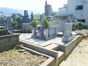 四国中央市営　岡屋敷墓地の墓その他イメージ