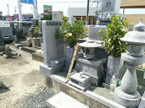 四国中央市営　岡屋敷墓地の墓その他イメージ