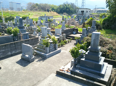 四国中央市営　宮ノ上墓園の外観