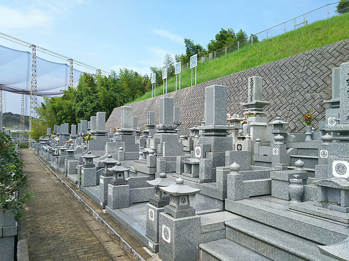 北九州市立　浅川霊園の外観