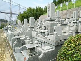 北九州市立　浅川霊園の墓　通常区画全体