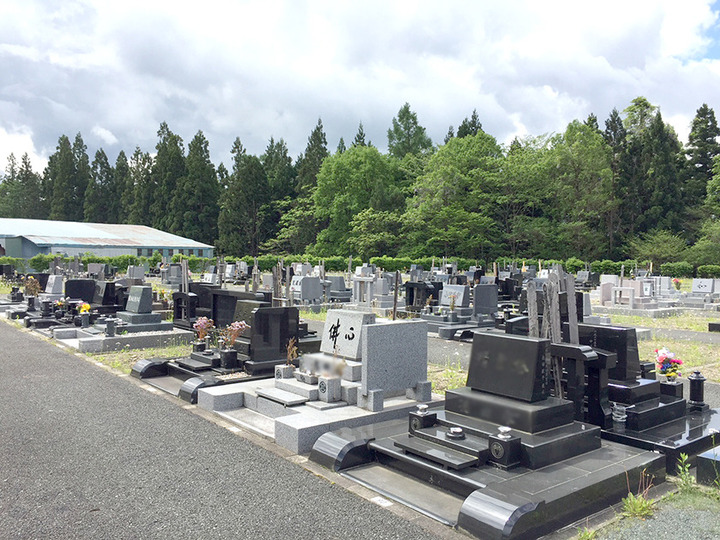 新七ツ森墓地公園の外観