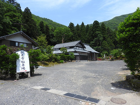 掟光寺の外観