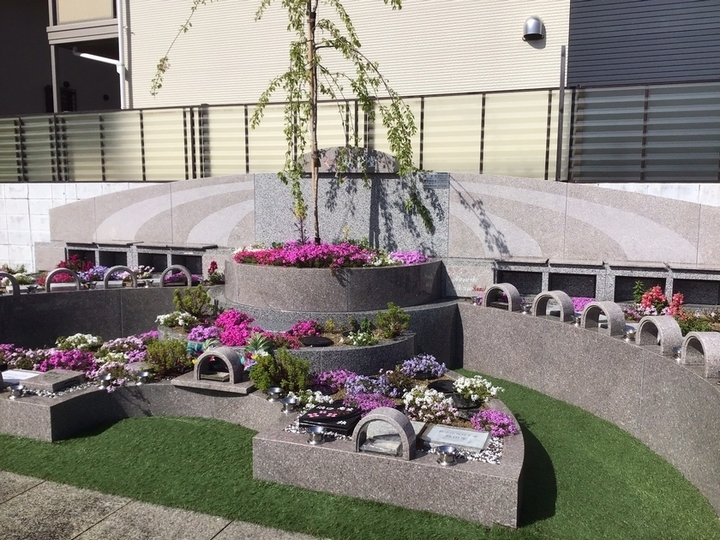 多聞院霊園　樹木葬「 いろり」　「さくら納骨堂」　「ペット供養塔」の永代供養その他イメージ