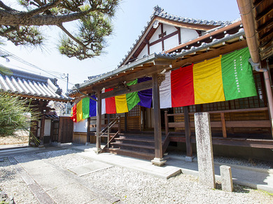 西方寺墓地の外観