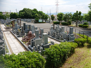 京田辺市営　大住霊園の外観
