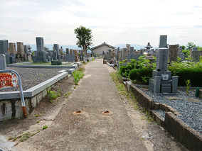 中ノ山墓地の入り口