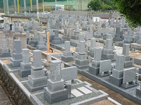 外山区共同墓地霊園の墓　通常区画全体