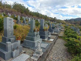 豊川市　金沢墓園の外観
