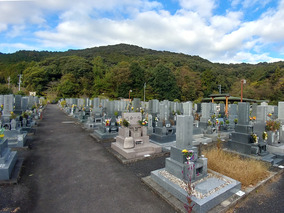 豊川市　御油第2墓園の外観