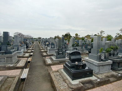 磐田市　八王子霊園の外観