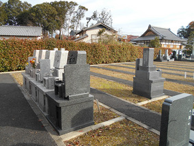 禅台霊苑の墓石の形が限定された区画