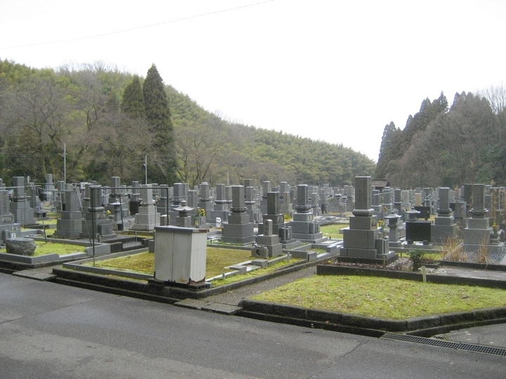 松陵台墓園の墓　通常区画全体