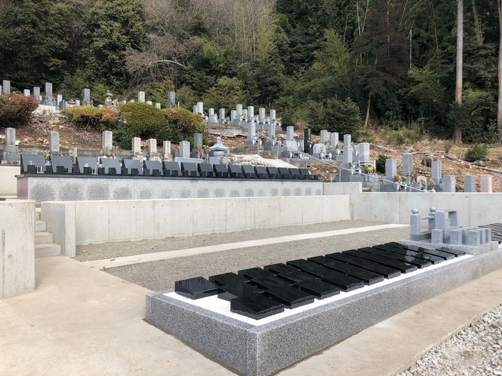 大覚寺金華墓苑の墓　通常区画全体