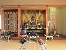 薬薗寺霊園の本堂