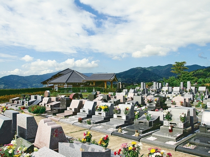 湯河原吉祥公園墓地の外観