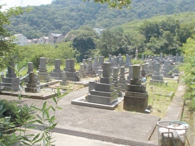 広島市営　正池平墓地の外観