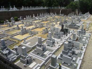 矢田えびす墓苑の外観