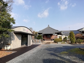 覚王院の外観