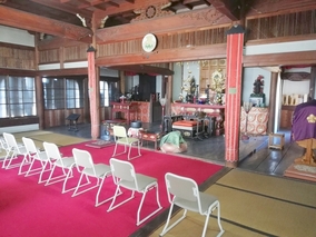 覚王院の本堂