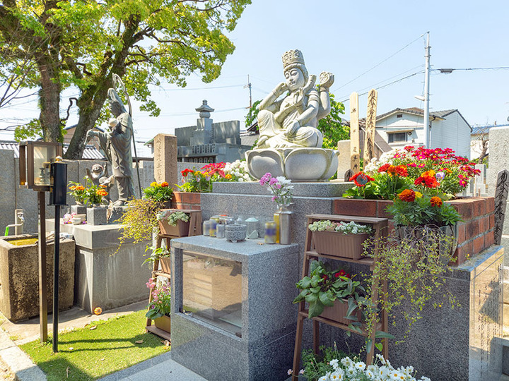 正念寺 華観音の永代供養　永代供養墓全体写真
