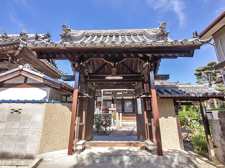 常光寺　永代供養墓「倶會一處」の入り口