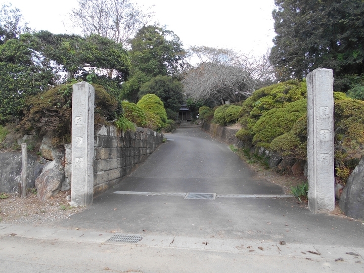 正光寺 日向霊園の入り口