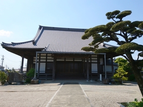 西心寺霊苑の外観