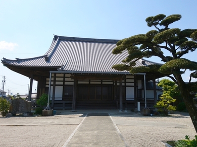 西心寺霊苑の外観