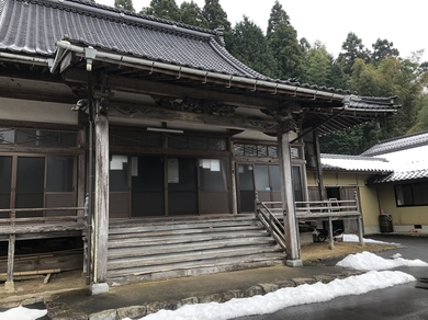 明泉寺墓地 寂光苑納骨堂の外観